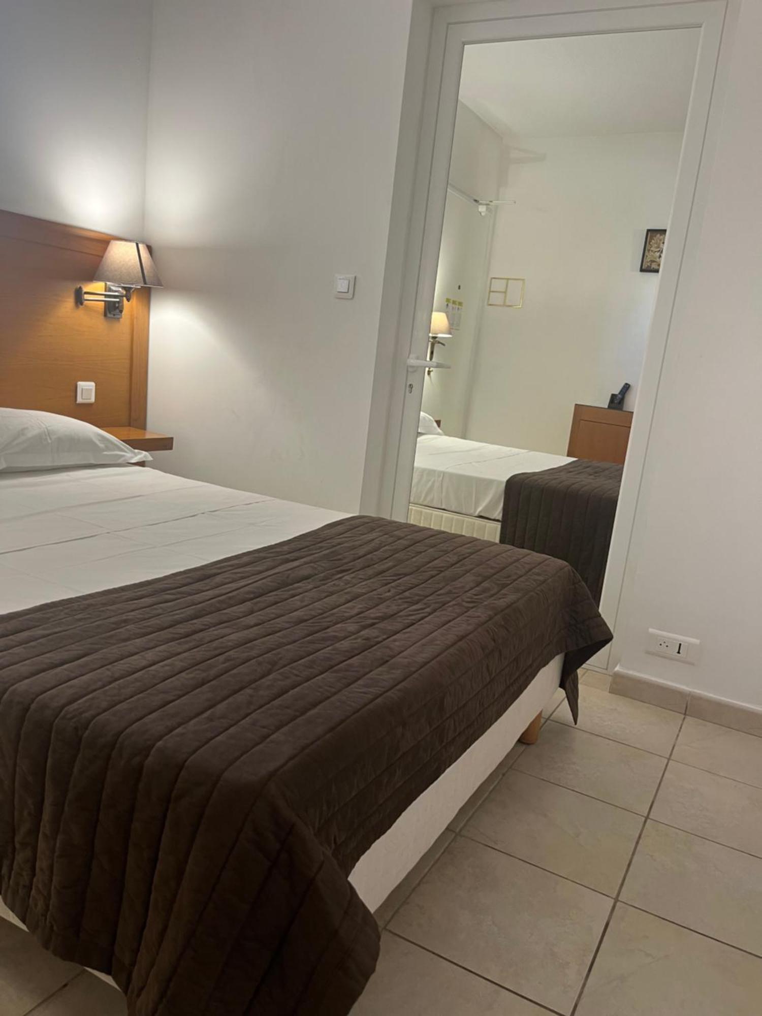 Hotel Lilium Maris ติซซาโน ภายนอก รูปภาพ